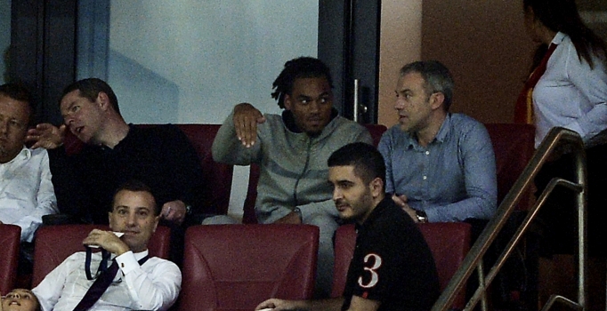 Jason Denayer Arena'da