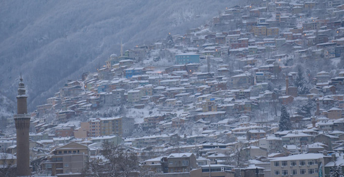 Uludağ’da kar kalınlığı 2 metre 60 santim oldu