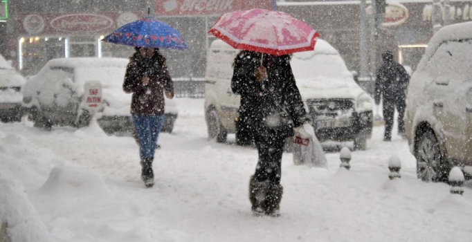 Son dakika: Ankara'da pazartesi okullar tatil mi? Valilik açıklama yaptı mı? 9 Ocak Pazartesi