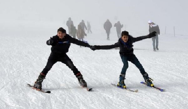 Karacadağ’da, kayak sezonu açıldı