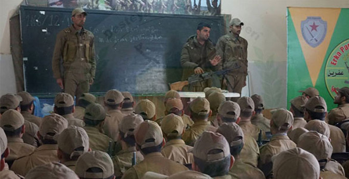 ABD'li askerlern Afrin'de YPG'li teröristleri eğittiği görüntüler ortaya çıktı