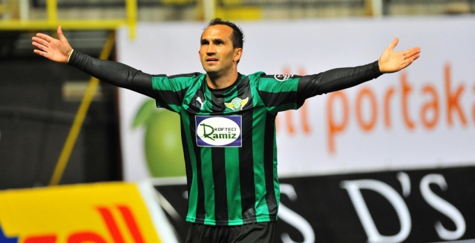 Gekas'ın sözleşmesi feshedildi