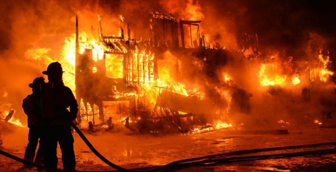 Almanya'da sığınmacılara kundaklama