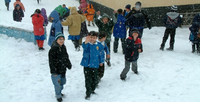 İstanbul'da yarın okullar tatil mi? Valilik açıklama yaptı mı? 11 Ocak Çarşamba