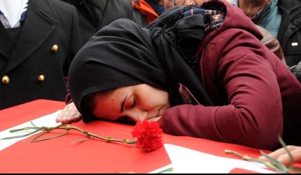 Şehit Astsubay Kıvanç Kaşıkçı Çanakkale'de gözyaşlarıyla uğurlandı