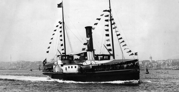 'İstanbul'un 100 Ulaşım 
Aracı' bir kitapta toplandı