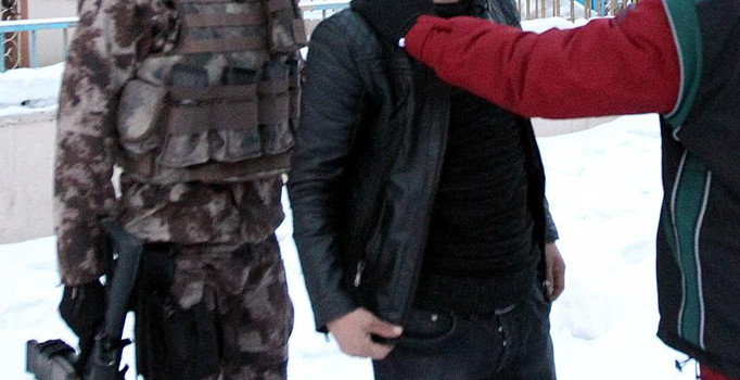 Mardin'de PKK operasyonu: 9 öğretmen gözaltına alındı