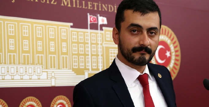 CHP'li vekil AK Partili Balta'nın bacağını ısırdı | Eren Erdem kimdir?