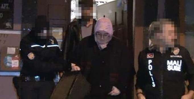 İstanbul'da mali şubeden FETÖ operasyonu
