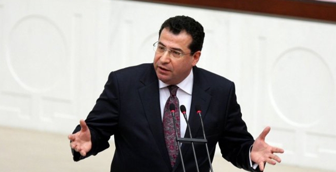 Ahmet Kenan 
Tanrıkulu kimdir?