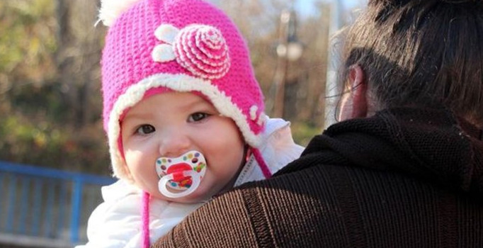 Zonguldak'ta 11 aylık bebek ailesini ölümden kurtardı
