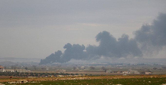 Esad El Bab’da ilerliyor