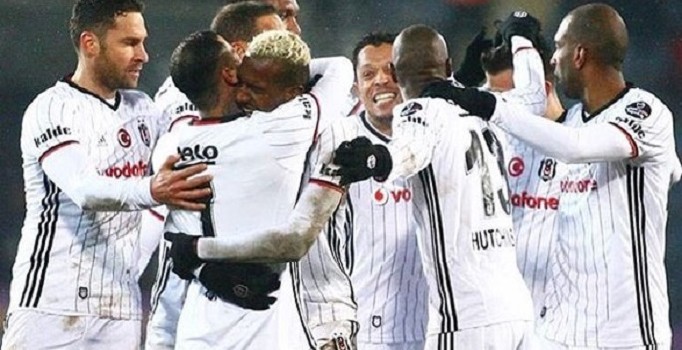 Beşiktaş'tan ikinci yarıya güzel başlangıç: Osmanlıspor 0-2 Beşiktaş | Futbol haberleri