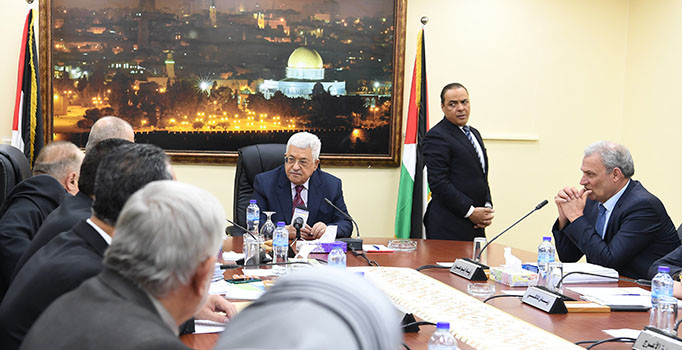 Abbas: ABD'nin Tel Aviv'deki Büyükelçiliğini Kudüs'e taşıması barış sürecini sona erdirir