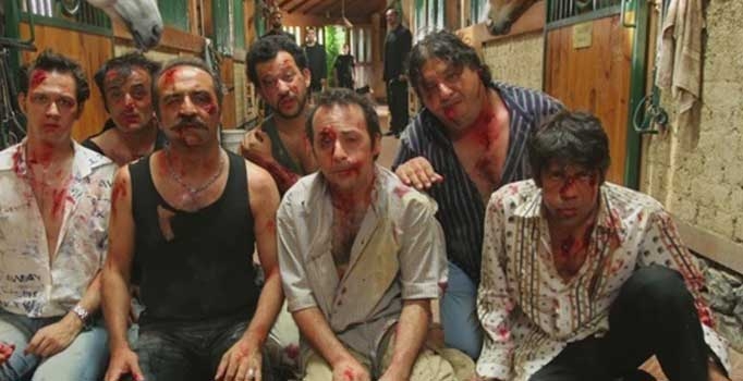 Aksaray esnafına geçmiş olsun ziyaretine gidecekler
(İrlandalı turist şimdi sosyal medyayı sallıyor)