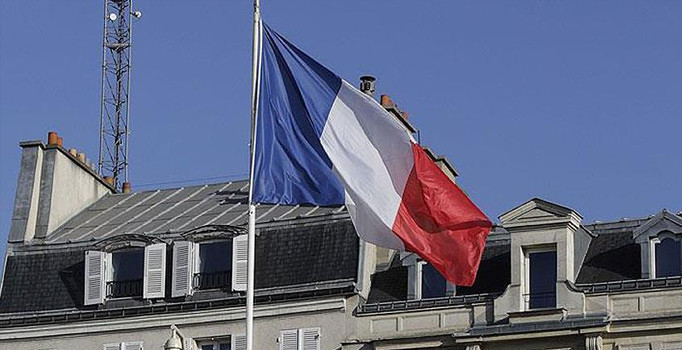 Fransa'da Çavuşoğlu toplantısı sonrası polemik