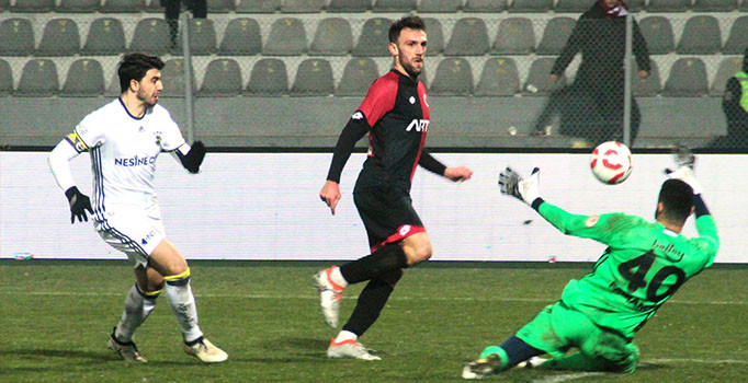 Gençlerbirliği ile Fenerbahçe 2-2 berabere kaldı | Maçın özeti