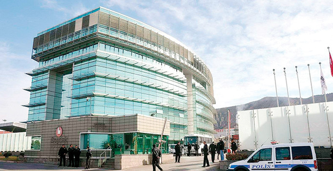 Şirketlere kayyumu mahkeme değil Bakan atayacak