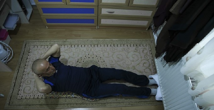 Mekik çekme rekoruna 65'lik aday