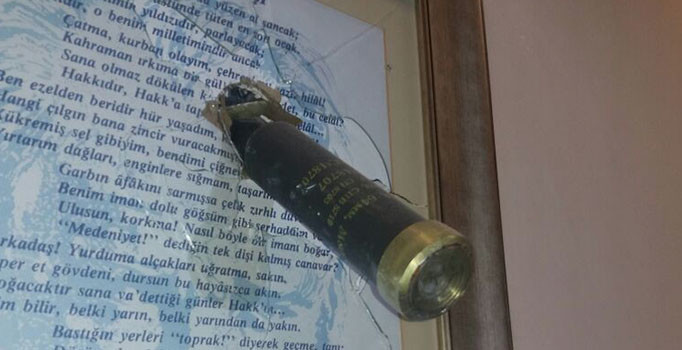 Sütlüce’de AK Parti İstanbul İl Başkanlığı'na lav silahıyla saldırı girişimi | Son dakika haberleri