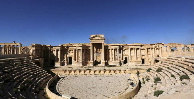 DEAŞ Roma Tiyatrosu'nun bir bölümünü yıktı | Son dakika haberleri