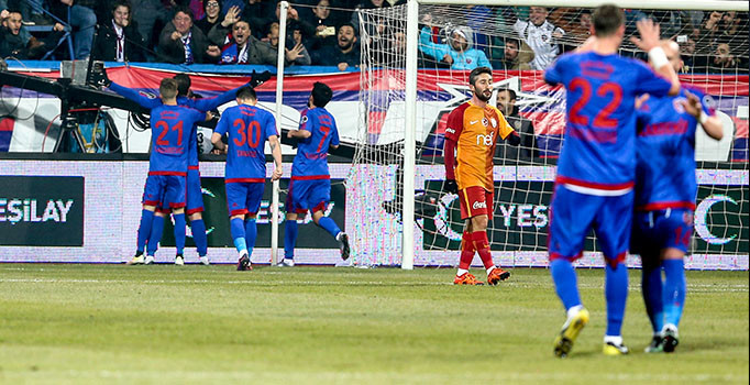 Kardemir Karabükspor, Galatasaray'ı 2-1 mağlup etti | Maçın özeti