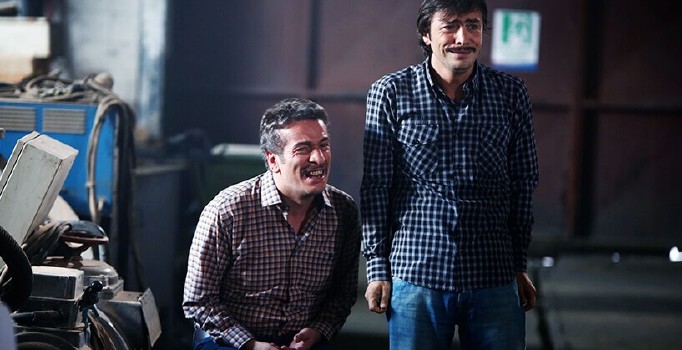 Ünlü oyuncular Ahmet Kural ve Murat Cemcir’den yeni dizi sinyali