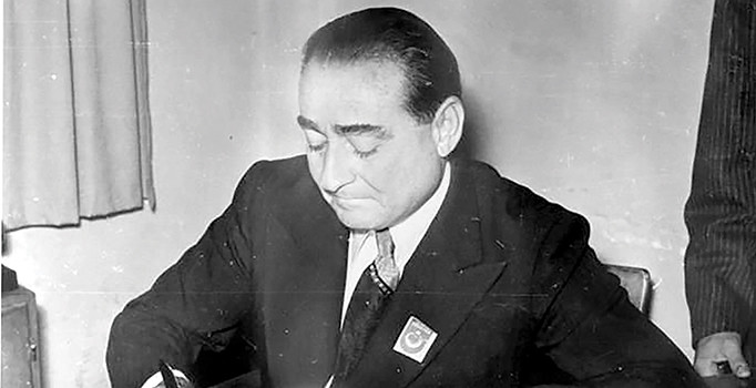 CIA belgelerinde Menderes iddiası: İhvan Türkiye'de darbe mi yapmak istedi