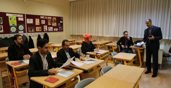 Müfredat yetmez öğretmen de değişmeli