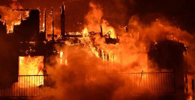 Çin'de meydana gelen otel yangınında 10 kişi yaşamını yitirdi