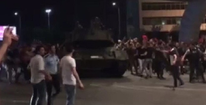 Silivri'de yargılanan darbeciler, halkın tanklara nasıl engel olduğunu anlattı