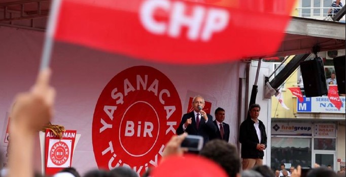 CHP referandum için alana inecek