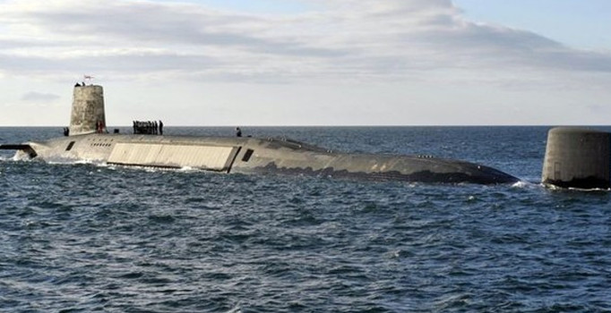 İngiltere'nin başarısız füze denemesi ortalığı karıştırdı!