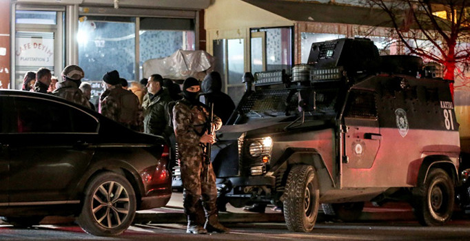 Sultangazi'de cinayet: 2 ölü