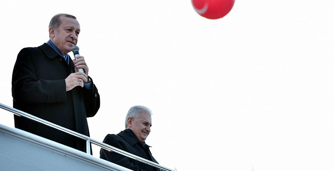 AK Parti'den referandum için "Kararımız Evet" sloganlı kitapçık