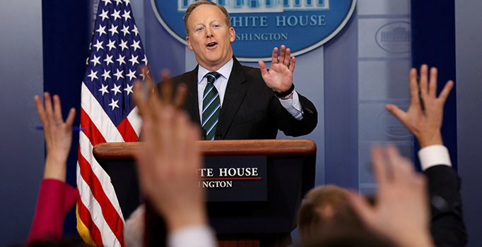 Trump'ın CIA hapishaneleri ve işkenceyi geri getireceği iddia edildi