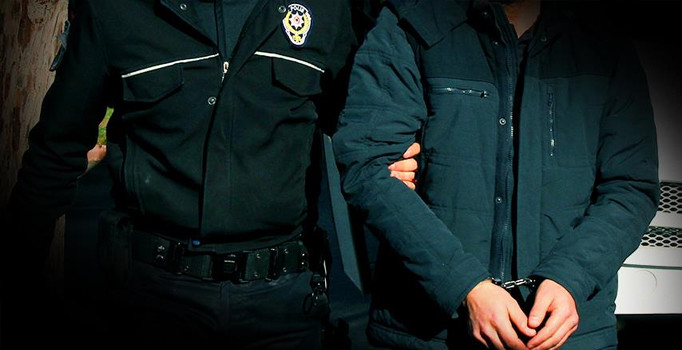 İzmir'de FETÖ/PDY operasyonu: 4 kişi gözaltına alındı