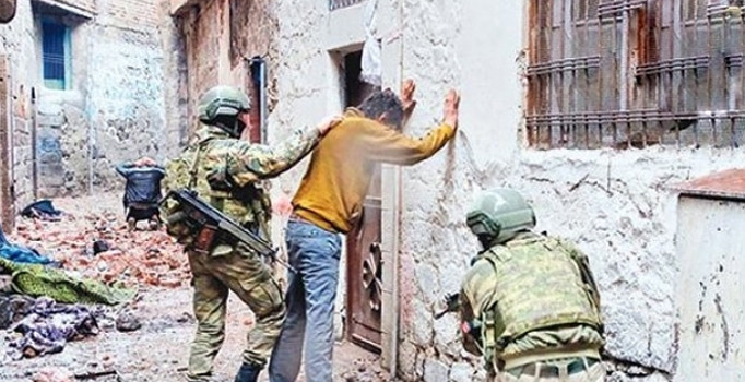 Emniyet ve Jandarma'dan Diyarbakır'da PKK'ya büyük darbe!