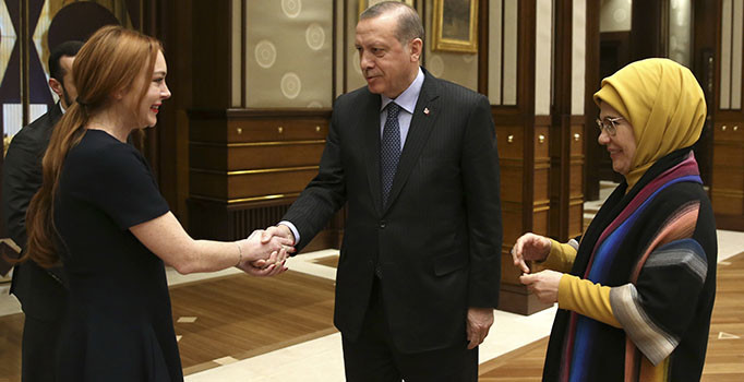 Cumhurbaşkanı Erdoğan ABD'li ünlü oyuncu Lindsay Lohan'ı kabul etti