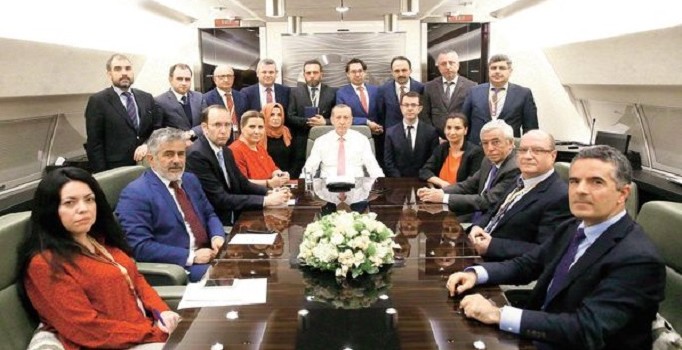 27 Ocak Cuma gazete manşetleri | Hürriyet: Daha derin gitmemek lazım