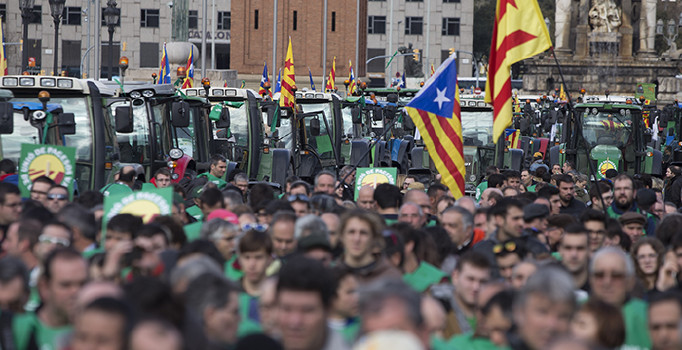 Katalonya yarın sandığa gidiyor