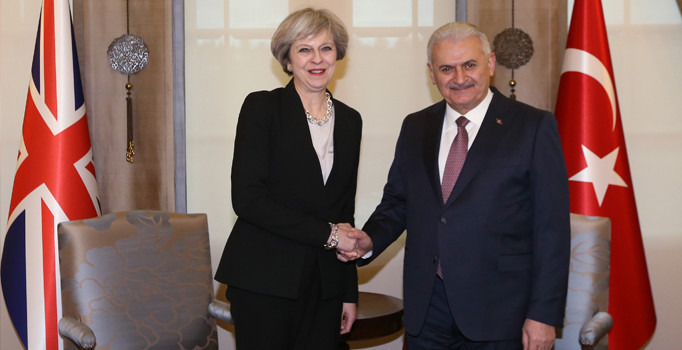 Başbakan Yıldırım Theresa May'le görüştü, Trump'a mesaj verdi