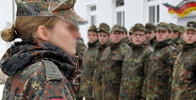 Alman ordusunda cinsel taciz skandalı!