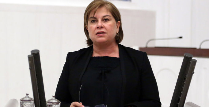 İzmirli avukattan CHP'li Elif Doğan Türkmen'e suç duyurusu