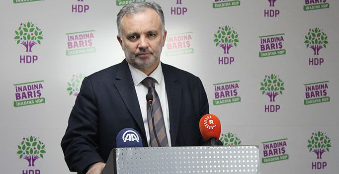 HDP Kars milletvekili ve parti sözcüsü Ayhan Bilgen serbest