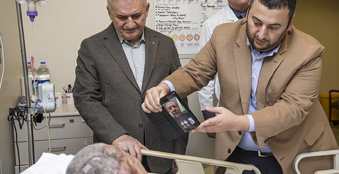 Başbakan, 15 Temmuz Gazisini ziyaret etti, Erdoğan görüntülü konuştu