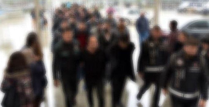 13 ilde FETÖ operasyonu: 9 gözaltı | Son dakika