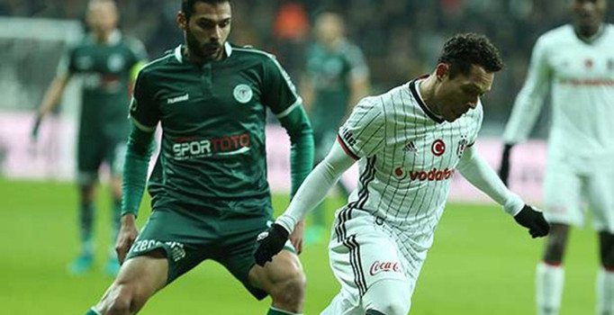 Beşiktaş - Atiker Konyaspor maçında kural hatası iddiası