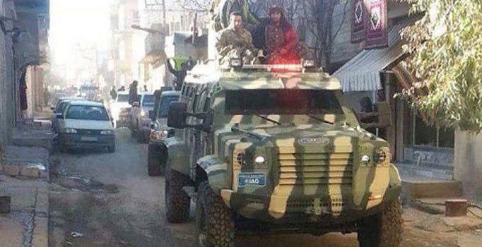 İşte, ABD'nin Suriye'de PYD'ye gönderdiği zırhlı araçlar: Teslimat Kobani'ye