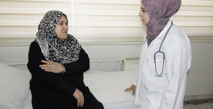 Türkiye'deki Suriyeli doktorların beyaz önlük heyecanı